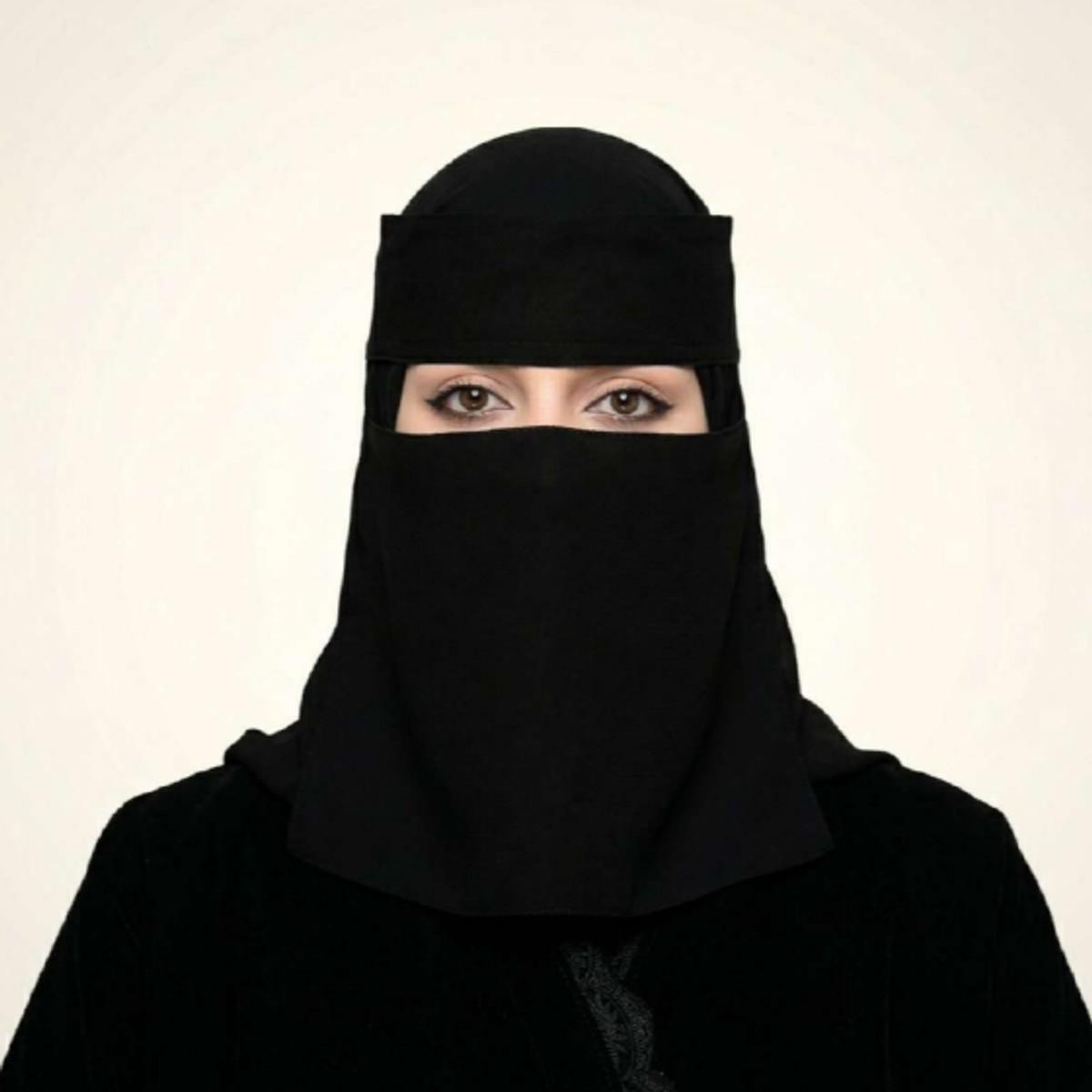 دلال مسفر