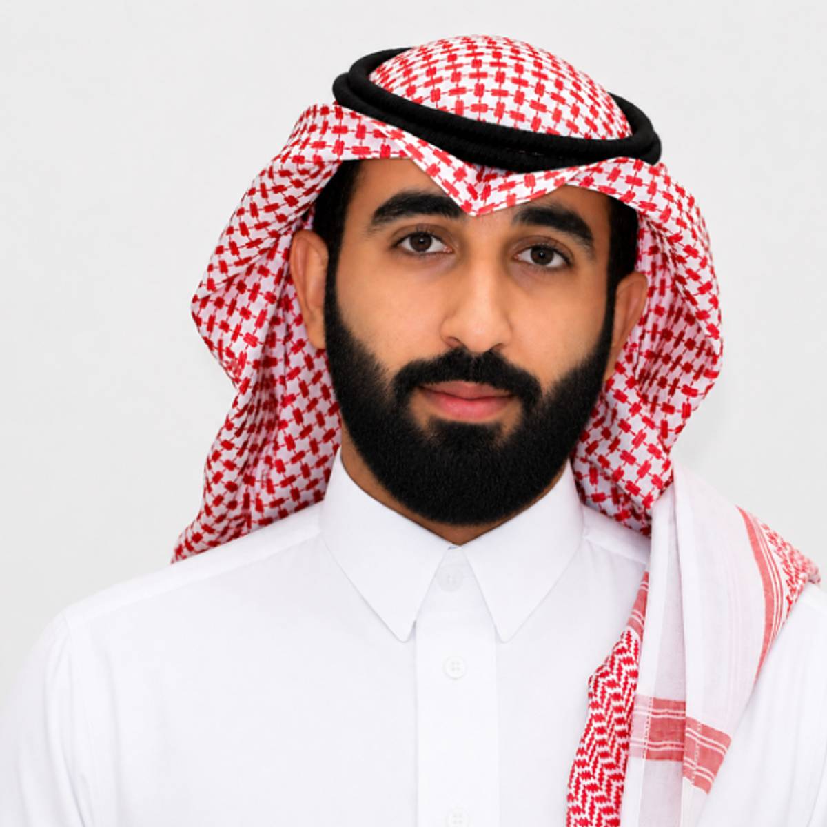 معاذ عبدالعزيز